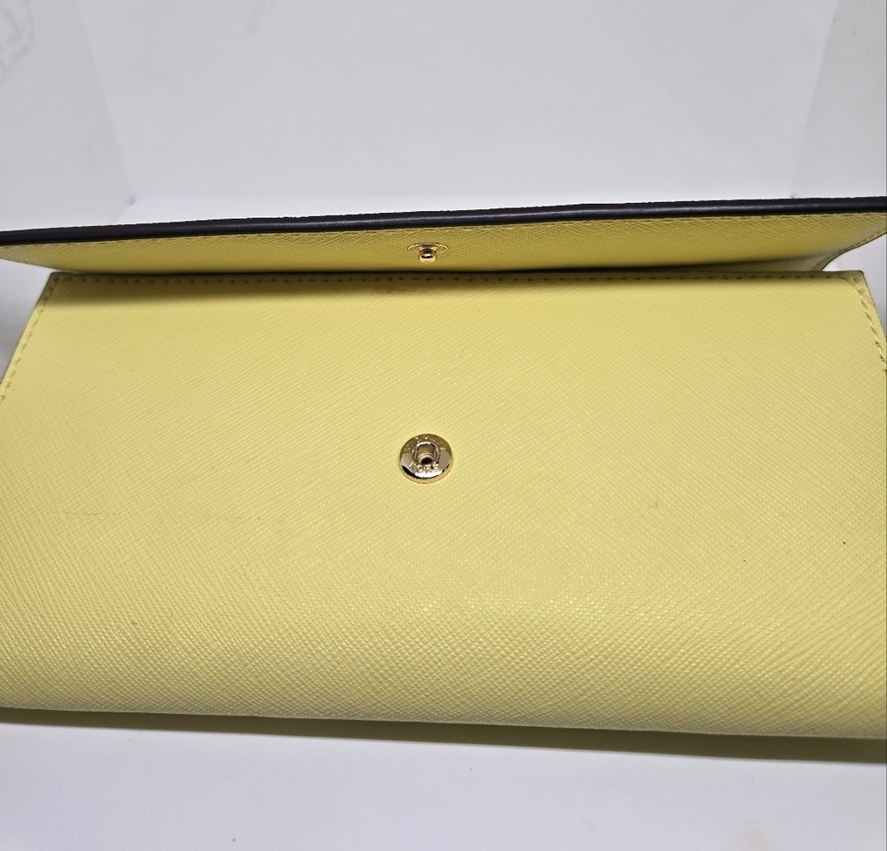 Michael Kors Trifold Wallet Sunshine Yellow - Picture 7 of 9